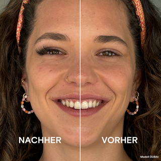 Vergleichsbild eines Gesichts: linke Seite mit dem Dubai-Magnetwimpern-Stil für einen glamourösen Cat-Eye-Look mit ausdrucksstarken, geschwungenen Wimpern, rechte Seite ohne Magnetwimpern.