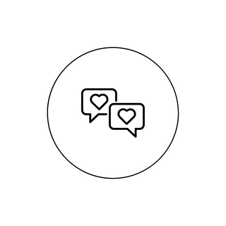 Icon für Community Focus – Zwei Sprechblasen mit Herzen, symbolisierend den Fokus auf die Interaktion und den Austausch mit der Sylwa-Community.